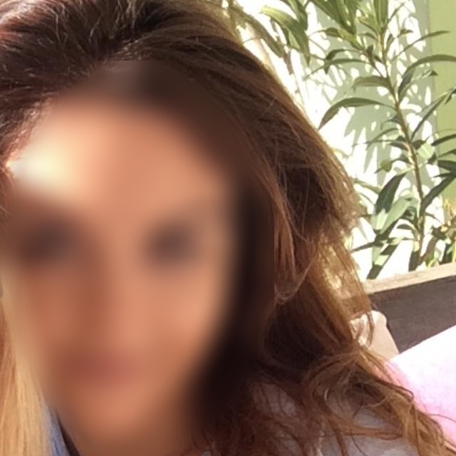 Femme moderne à Montbrison
